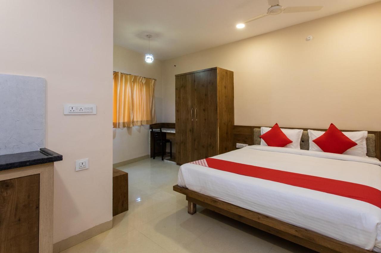 Oyo Hotel Badri Inn & Yatri Niwas Jabalpur Buitenkant foto