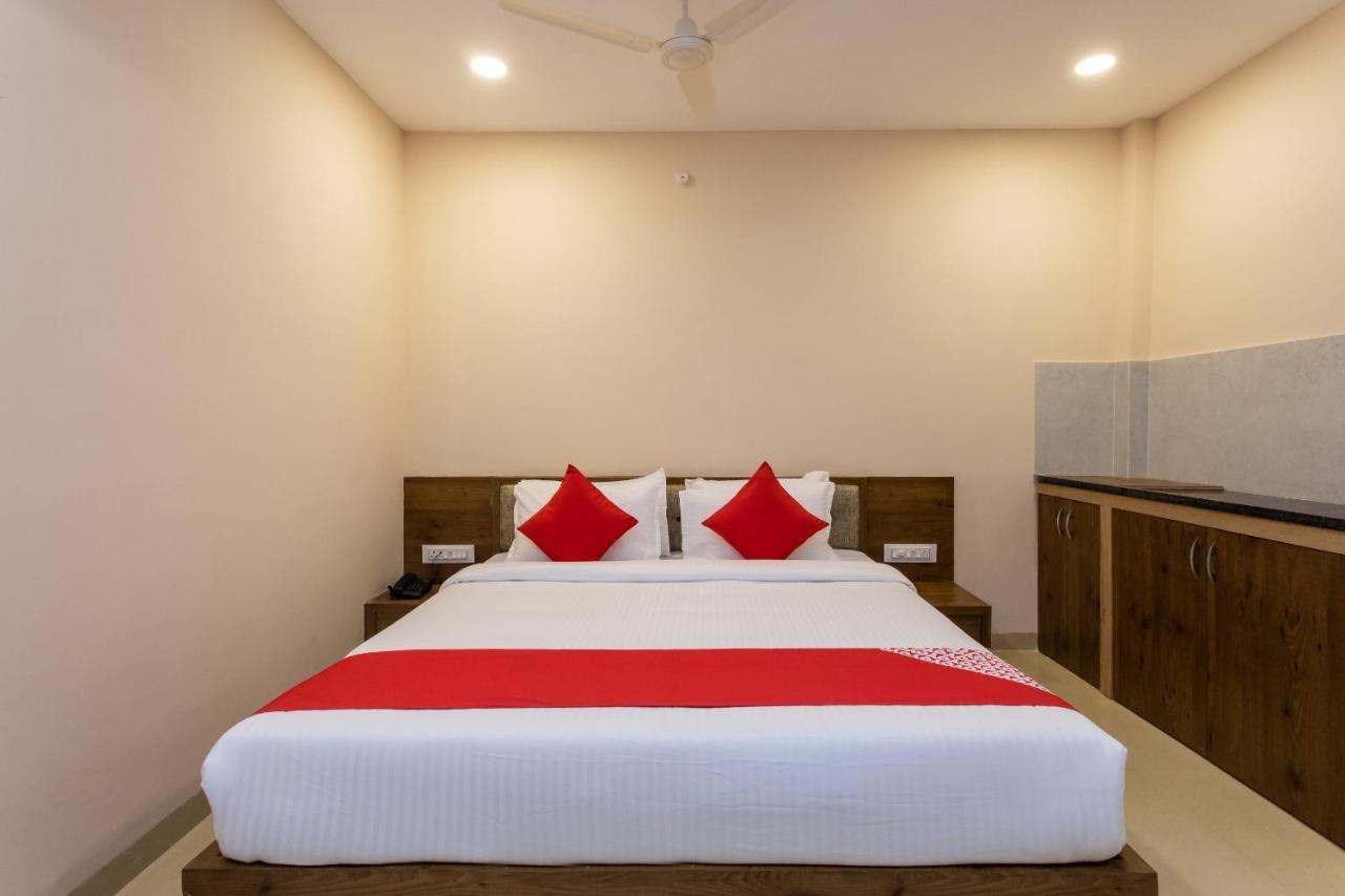 Oyo Hotel Badri Inn & Yatri Niwas Jabalpur Buitenkant foto