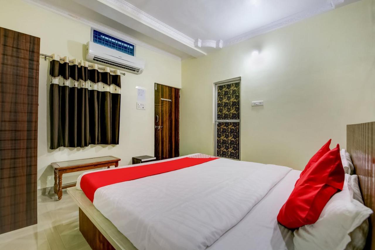 Oyo Hotel Badri Inn & Yatri Niwas Jabalpur Buitenkant foto