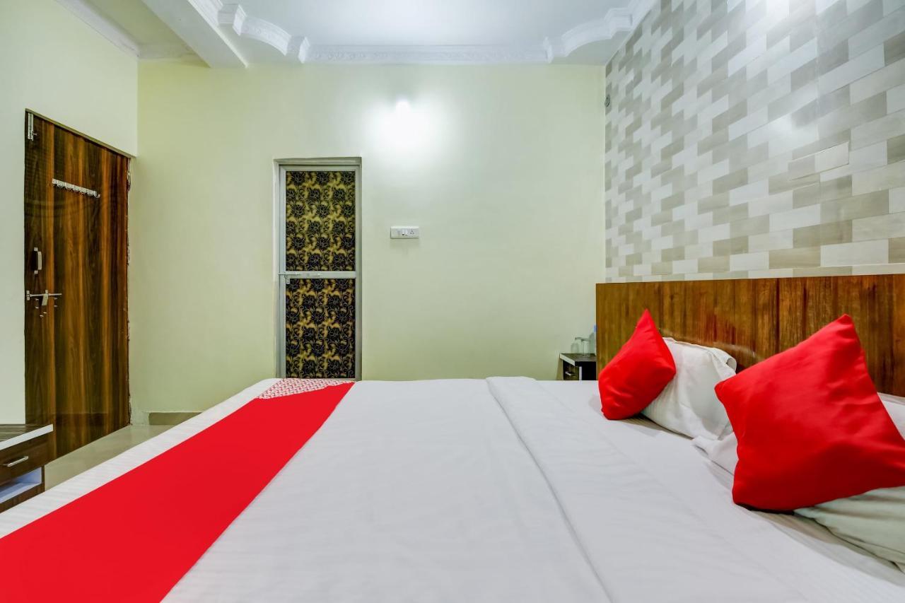 Oyo Hotel Badri Inn & Yatri Niwas Jabalpur Buitenkant foto