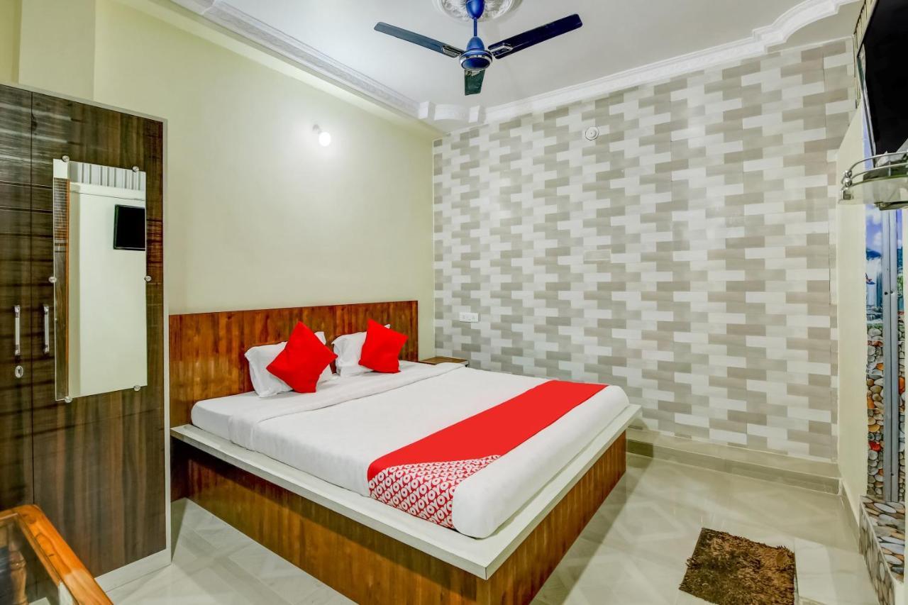 Oyo Hotel Badri Inn & Yatri Niwas Jabalpur Buitenkant foto